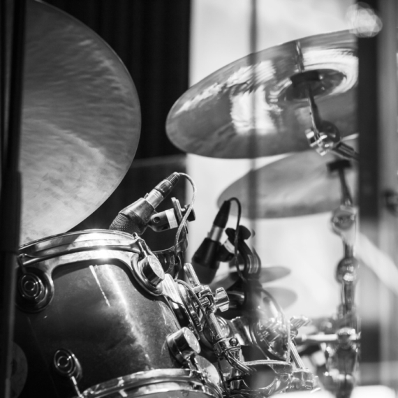 Preminuo prvi pevač Iron Maiden-a