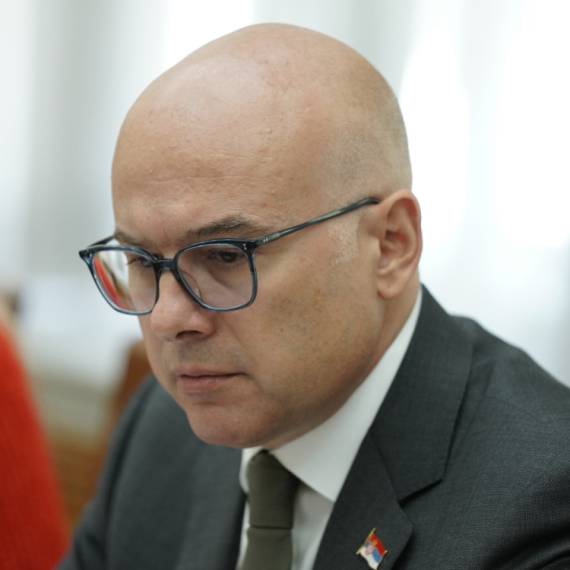 Naloženo prikupljanje informacija o lažnom premijeru Srbije