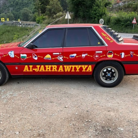 Ibrahim, Muhamed i Omar posebnim automobilom došli do Čačka: Oduševljeni Srbijom FOTO
