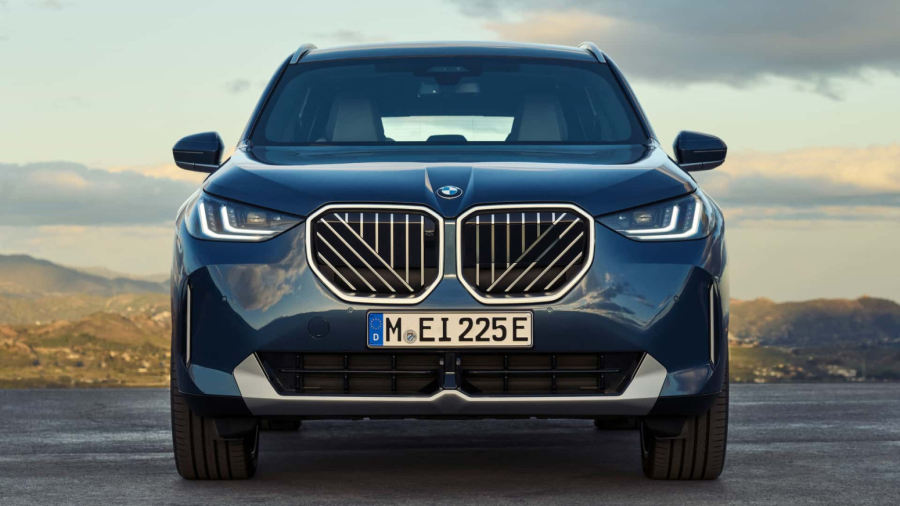 Debitovao novi BMW X3: Popularni SUV gazi četvrtu generaciju FOTO