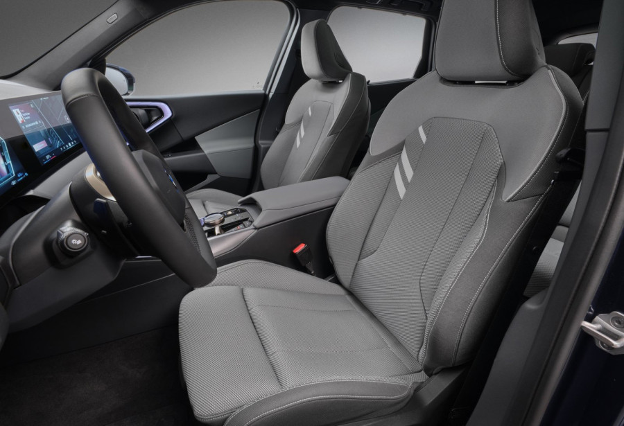 Debitovao novi BMW X3: Popularni SUV gazi četvrtu generaciju FOTO