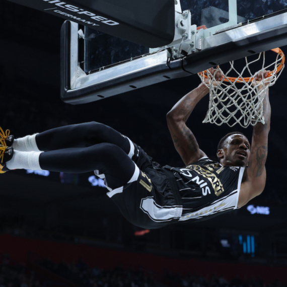 Naneli se vraća? "Neverovatno šta se dogodilo"