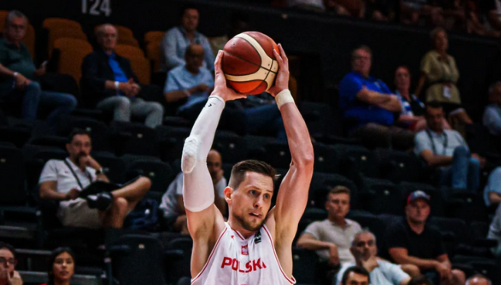 Ponitka blistao, pa promašio šut za pobedu – Finska preokretom do polufinala! VIDEO