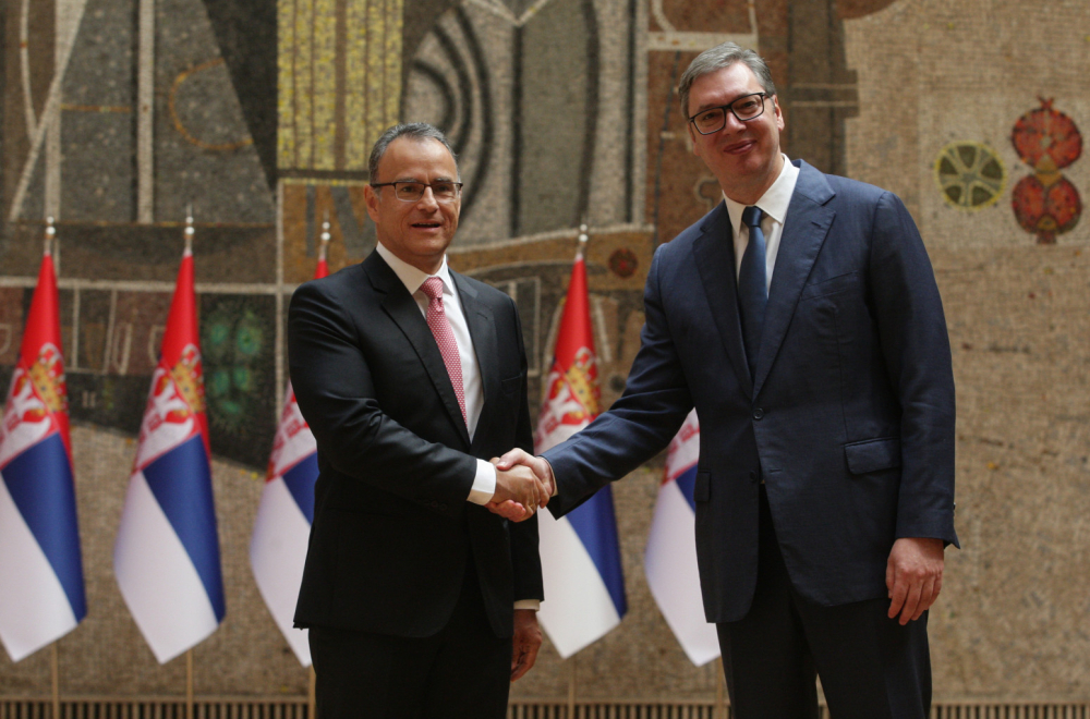 Vučić primio akreditivna pisma ambasadora: Poželeo sam dobrodošlicu i mnogo uspeha FOTO