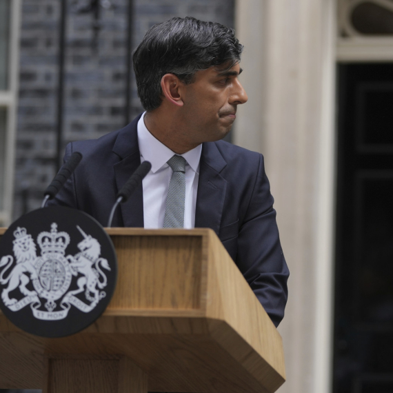 Sunak podneo ostavku