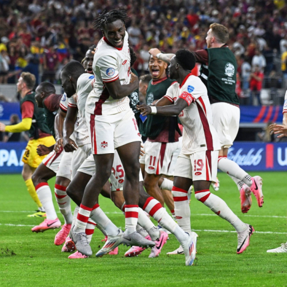 Kanada sa penala do polufinala sa Mesijem