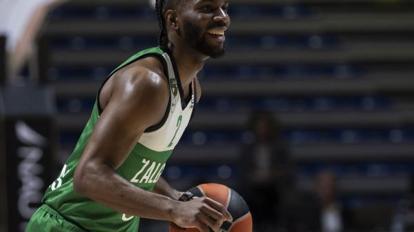 Olimpijakos održao reč - doveo povređenog Evansa