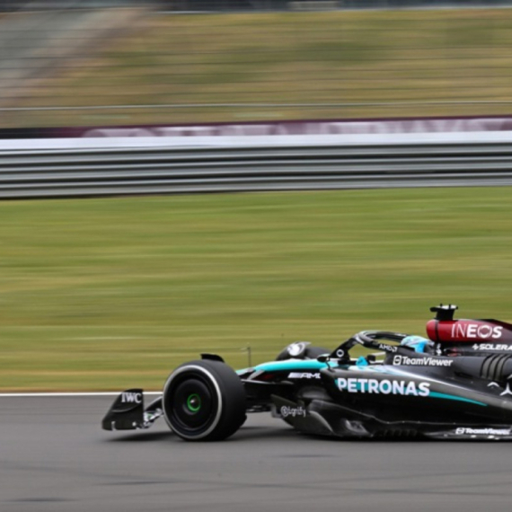 Britanci startuju prvi na Silverstonu, Ferstapen tek četvrti