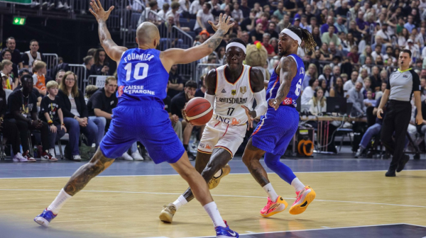 Haos u derbiju pred OI – Vembanjama "razneo" svetskog prvaka VIDEO