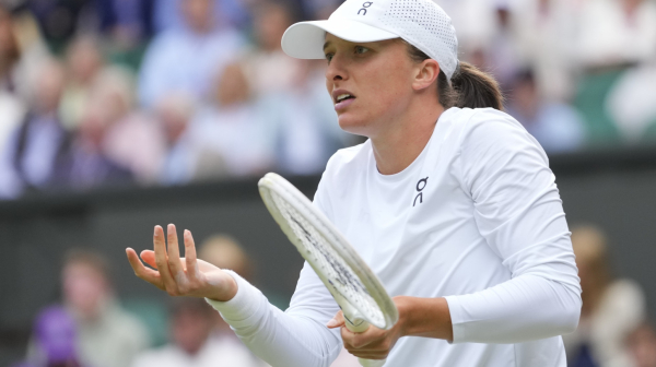 Švjontek razbijena na Vimbldonu! VIDEO