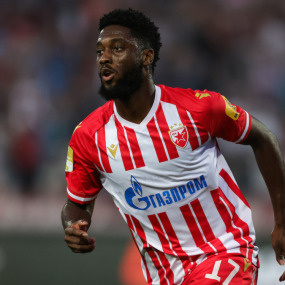 Kraso o Zvezdi: "Voze me pet sati autobusom i onda ne igram..."