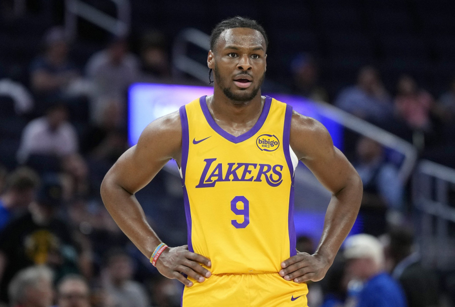 Histerija u SAD – masovne uplate da će Broni Džejms biti ruki godine