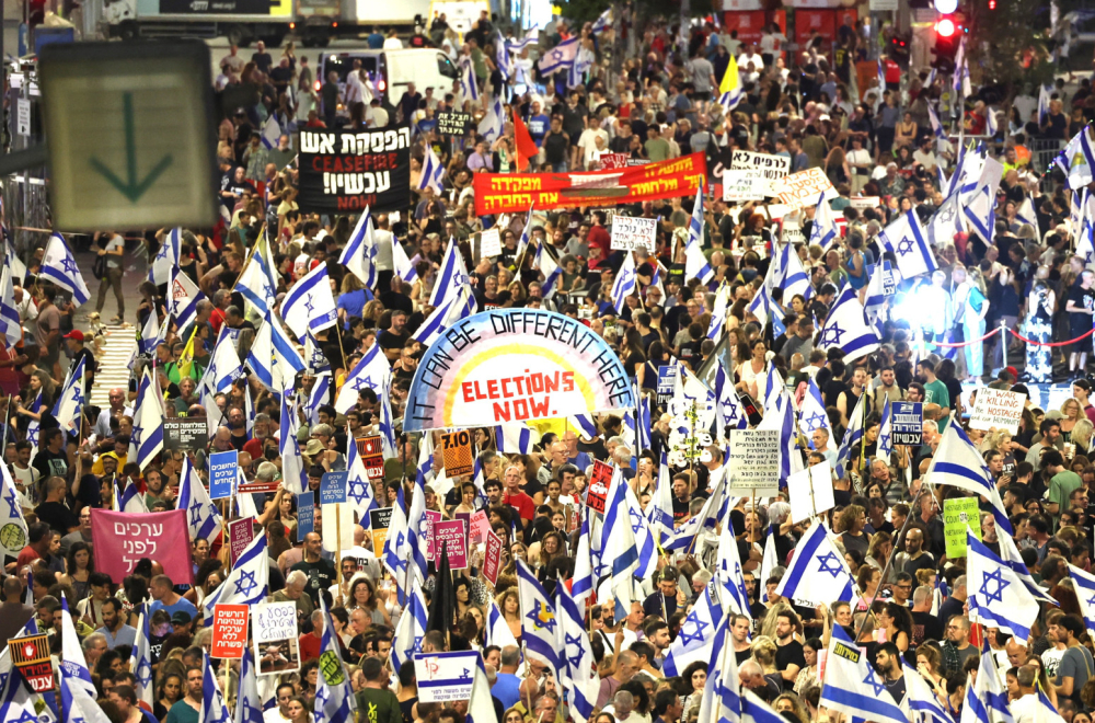 "Krv je na rukama vlade": Blokirani putevi, poziv na opšti štrajk i izbore