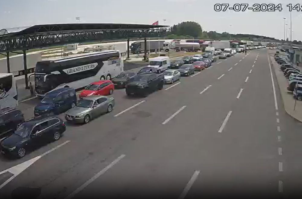 Totalni zastoj, pakleno je: Čeka se i po dva sata; Evo gde je najgore FOTO