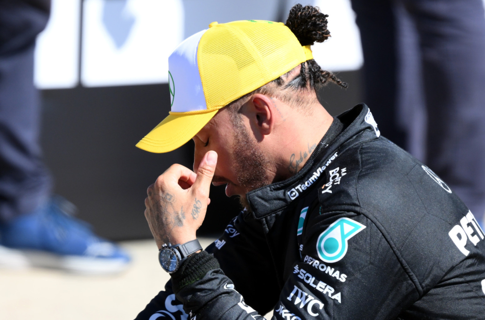 Hamilton pobedio posle 945 dana i srušio rekord, pa se rasplakao VIDEO