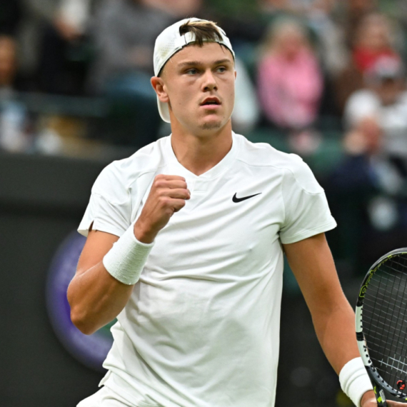 Vrela vikinška glava