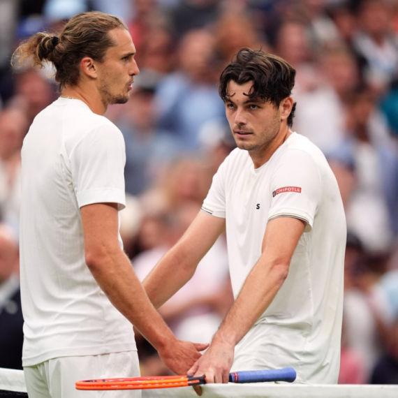 Drama na Vimbldonu: Zverev i Fric u klinču zbog devojke FOTO/VIDEO