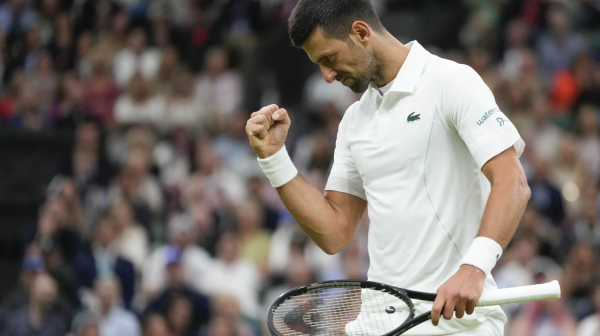 Lekcija Runeu, Novak 15. put u četvrtfinalu Vimbldona!