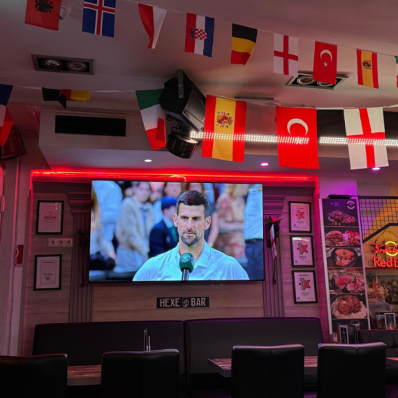 "Rat" zbog Đokovića usred Nemačke – Englezi, 'ajmo laaaku noooć!