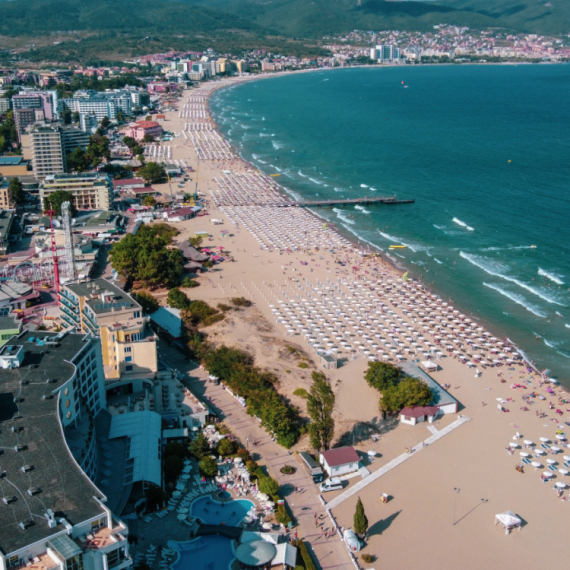 Srbi sve više biraju ovu zemlju za letovanje: "Tri puta jeftinija od Hrvatske i Grčke" VIDEO