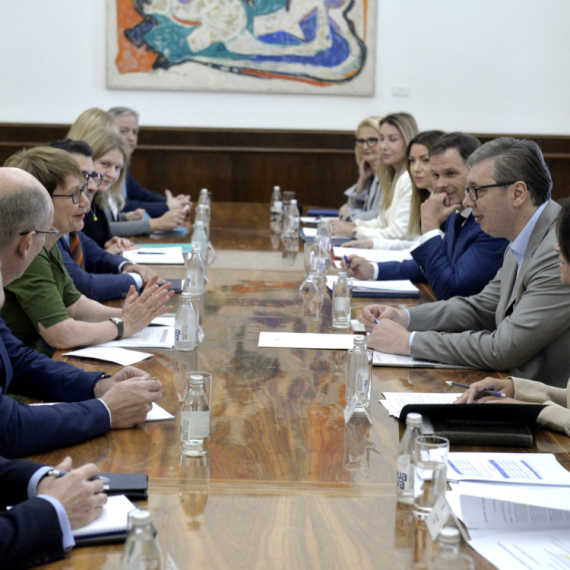 Vučić sa predsednicom EBRD: Ogroman potencijal Srbije za nova ulaganja u EXPO 2027 FOTO