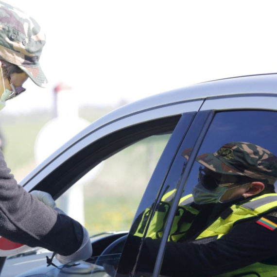 Imam saobraćajnu kaznu iz inostranstva. Da li moram da platim, mogu li da pređem granicu? VIDEO