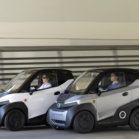 EV za 10.000 evra: Baterije se voze na kolicima, mogu da se zamenjuju ili pune u kući FOTO