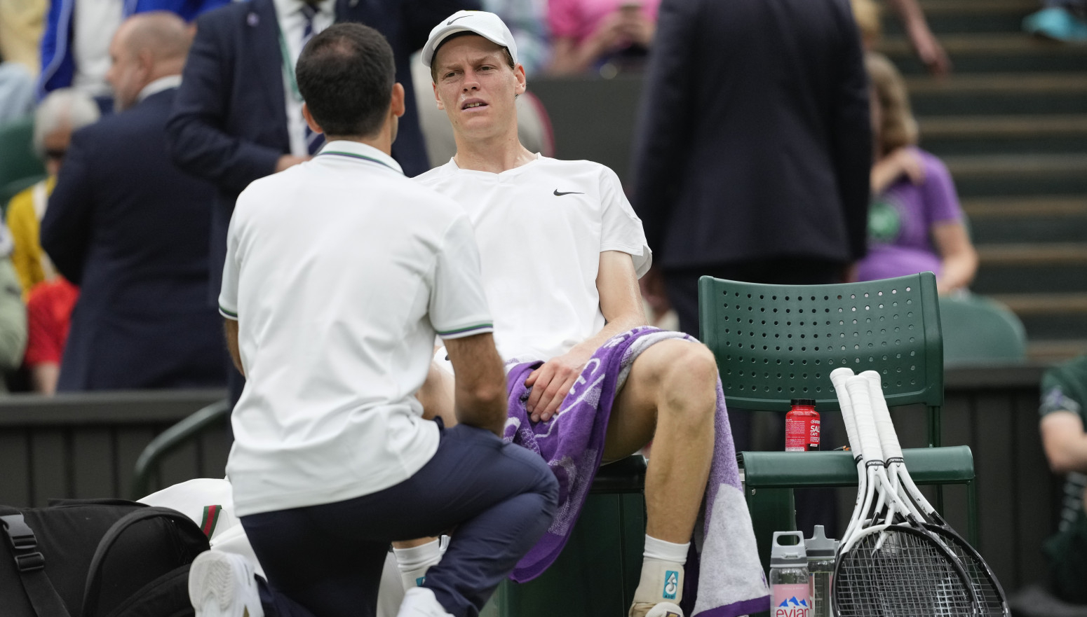 Sineru se slošilo na Vimbldonu FOTO