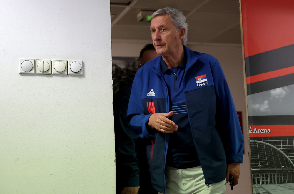 Pešić o povredi Davidovca: "Stvarno mi ga je žao"