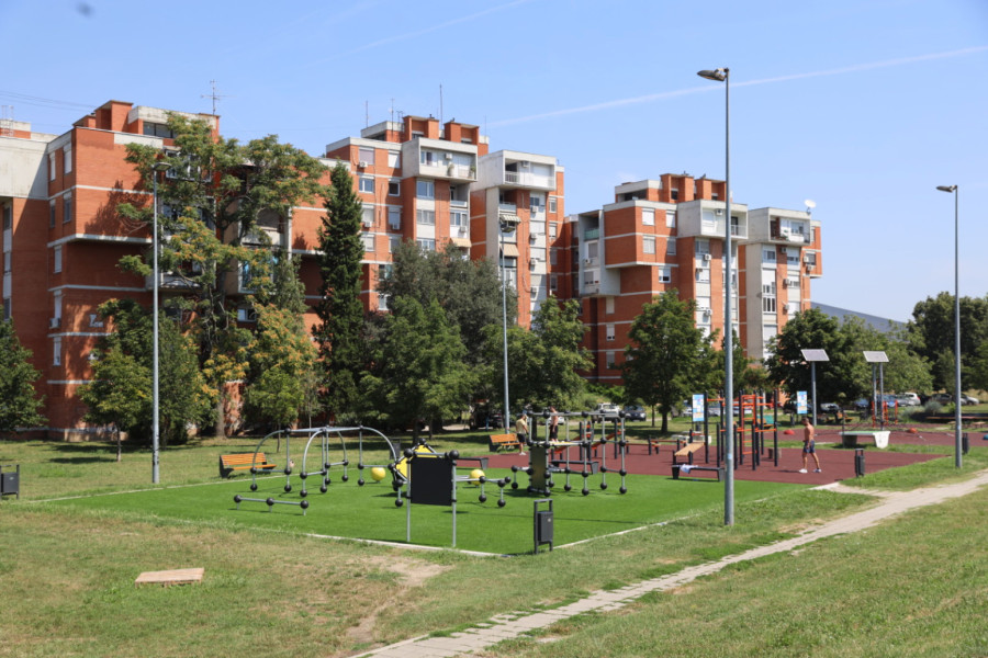 Rekonstruisani sportski tereni na Beogradskom keju FOTO