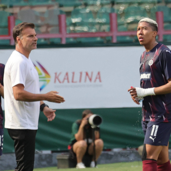 Partizan u finišu meča ispustio pobedu protiv Lokomotive