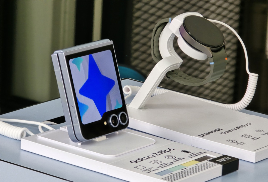 Galaxy AI je stigao na nove savitljive Samsung telefone: Ovo su cene u Srbiji FOTO