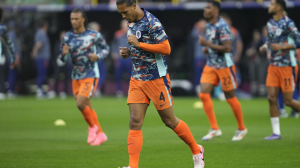 Van Dajk: "Dobro ću razmisliti šta želim"