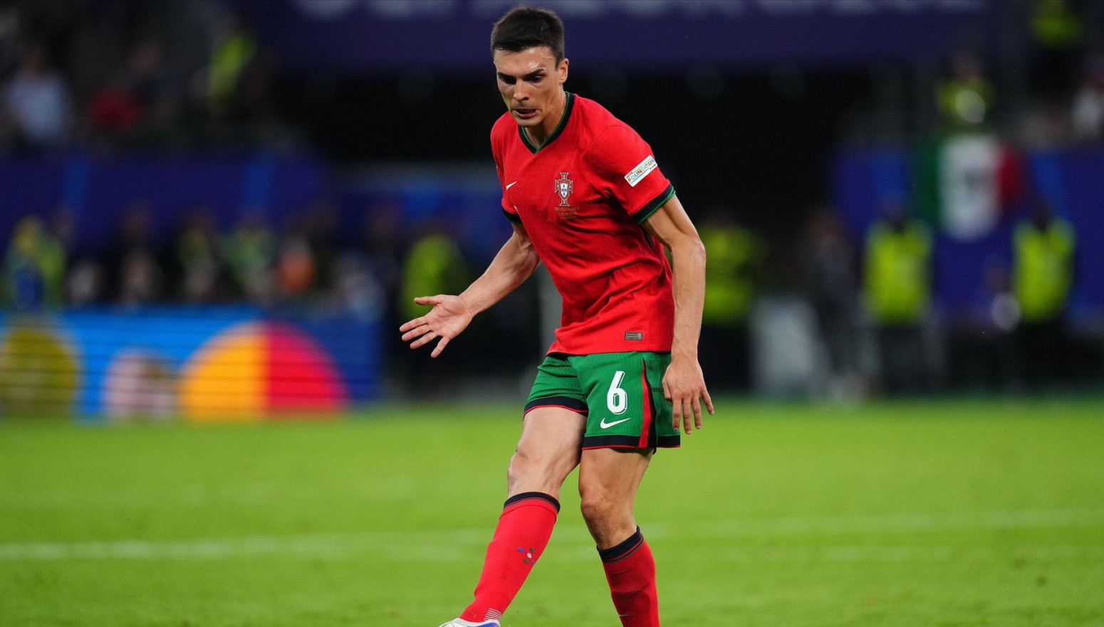 Portugalac iz Bajerna stiže u London