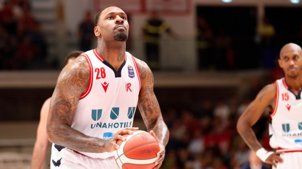 Asvel sklapa moćan tim – stigao snažni centar