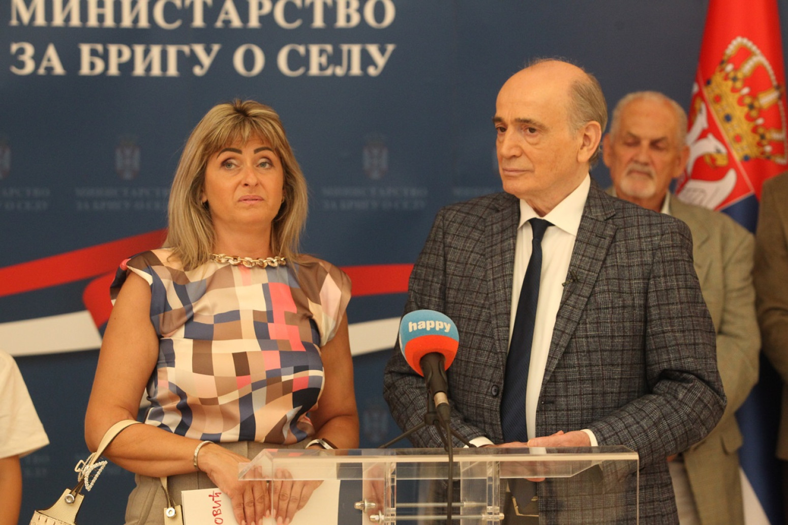 Dobitnici 110 seoskih kuća u Palati Srbija s ministrom FOTO