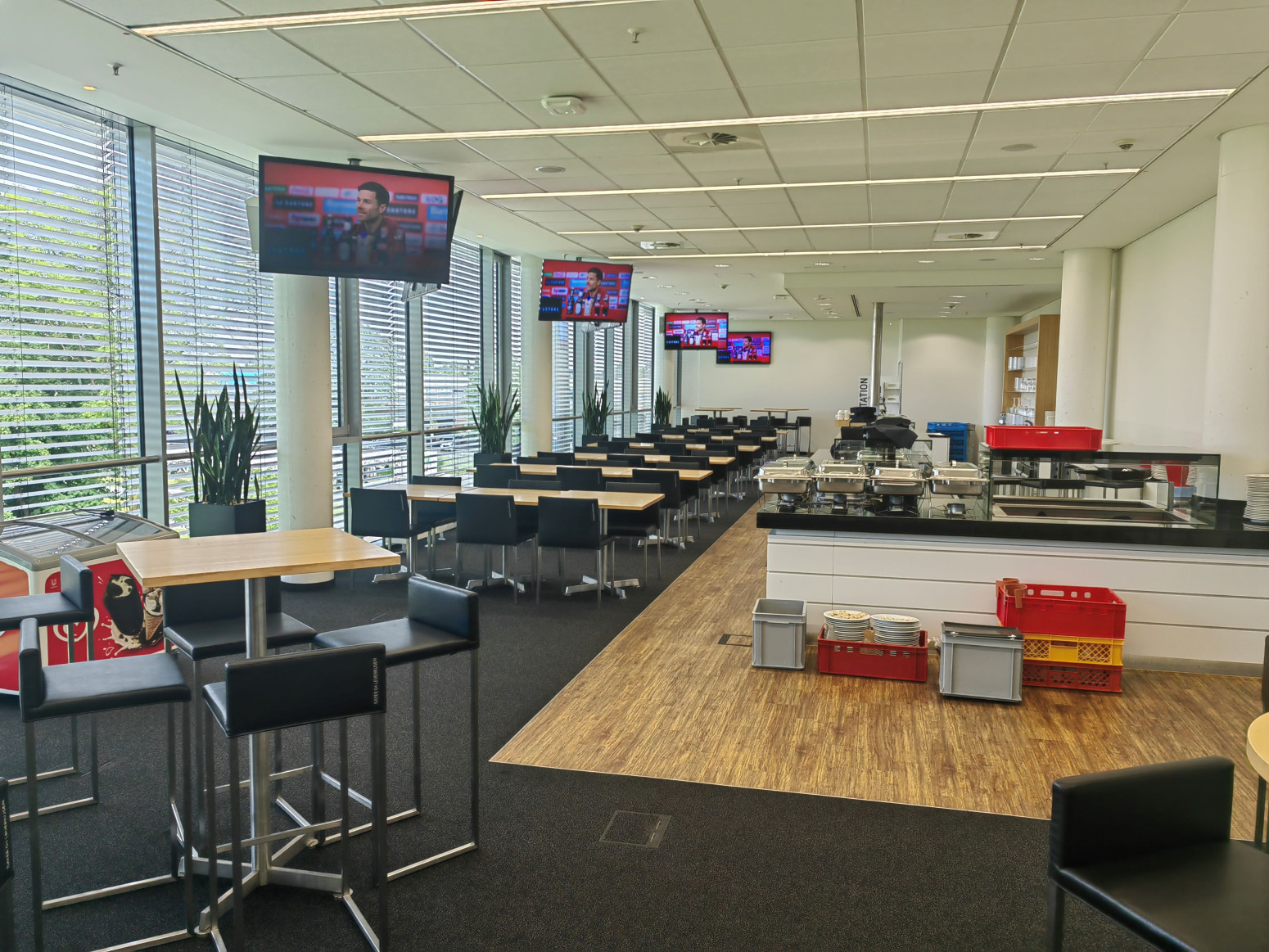 Herr Smuđa u domu šampiona – Zvezda ovde ima posebno mesto VIDEO