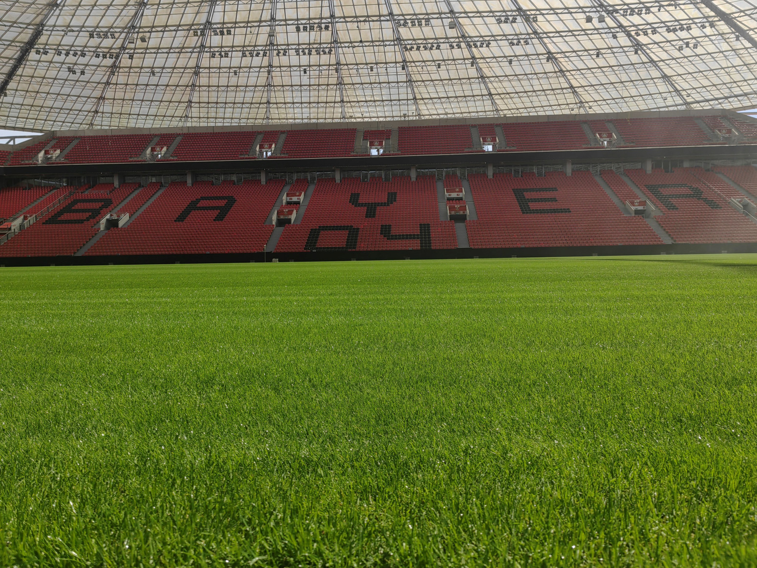 Herr Smuđa u domu šampiona – Zvezda ovde ima posebno mesto VIDEO