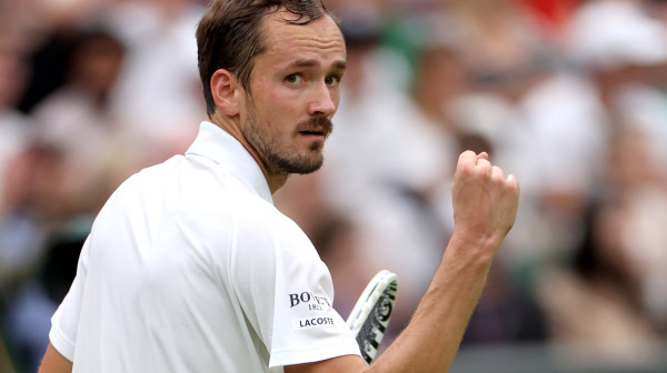 Medvedev otkrio šta je rekao sudiji