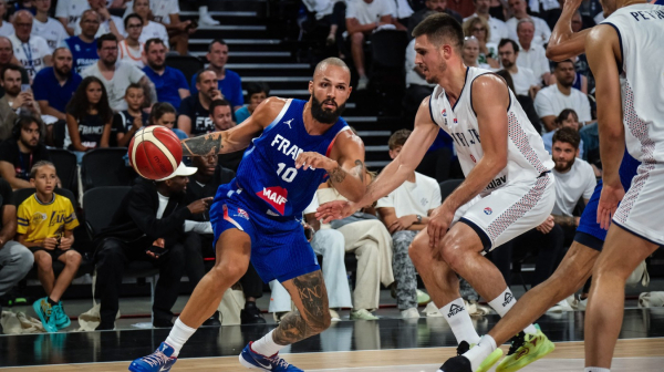 Zvanično: Furnije u crveno-belom!