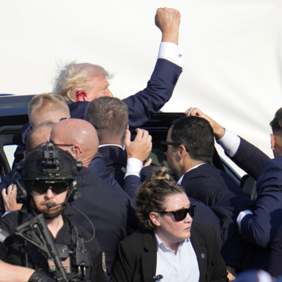 Prve reči Trampa posle atentata: "Čuo sam... Bože..."