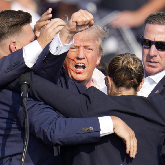 Otkriven još jedan propust tajne službe: Atentator na Trampa koristio dron