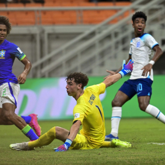 Arsenal dovodi mladog golmana Ajaksa