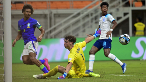 Arsenal dovodi mladog golmana Ajaksa