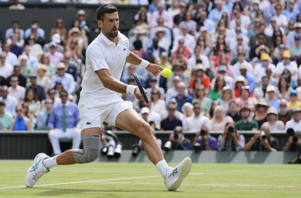 "Nole, Nole" – publika podržava Đokovića