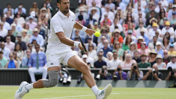 "Nole, Nole" – publika podržava Đokovića