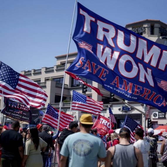 Tramp o Haris: "Ona je još gora od Bajdena"