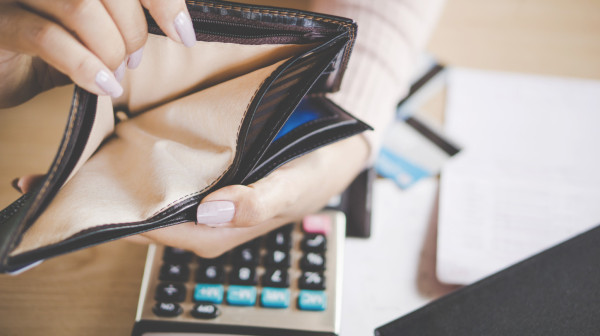 Kriza troškova života  obara vlasti na Zapadu