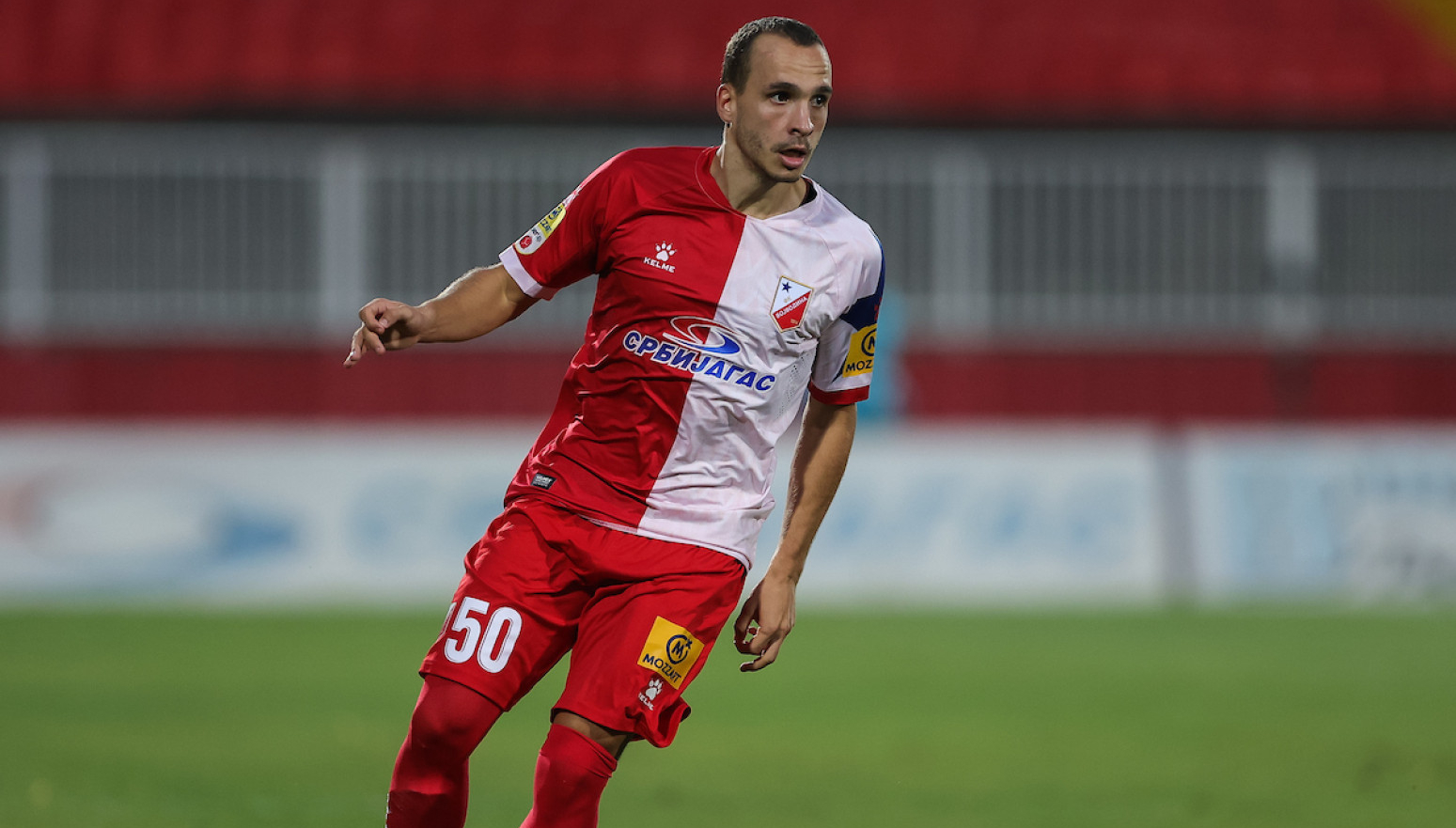 Novi bek crno-belih: "Partizan je klub za koji navija pola države"