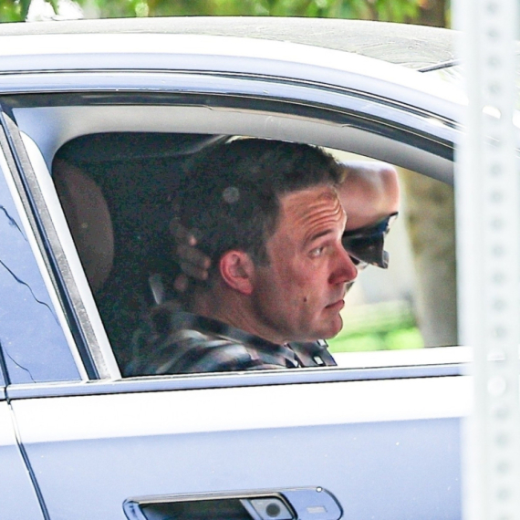 Ben Aflek skinuo prsten uoči godišnjice braka FOTO